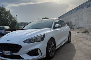 FORD FOCUS ST LINE 2021, BERLINA