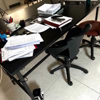 Tavolo da lavoro con ruote