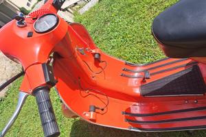 Vespa P200e 1'serie miscelatore 1984