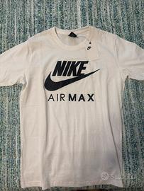 T shirt nuova con cartellino Nike Air Max