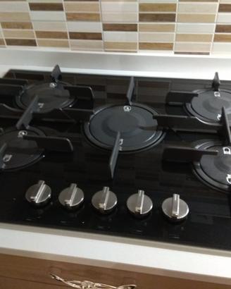 Piano cottura a gas Hotpoint di Ariston FTGHG 751