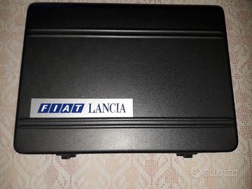 Valigia tipo 24 ore Marca Fiat