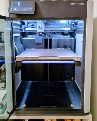 Stampante 3D Bambulab H2S senza AMS perfetta!!
