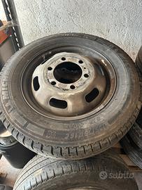 Cerchi e gomme Iveco daily