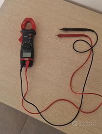 PINZA AMPEROMETRICA CON MULTRIMETRO DIGITALE