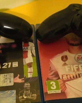2 controller ps4 e filo per caricare 