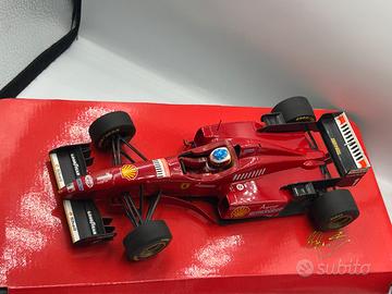 MODELLINO IN SCALA 1:18 F1 FERRARI M.SCHUMACHER