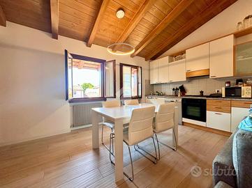 PORZIONE DI BIFAMILIARE A UDINE