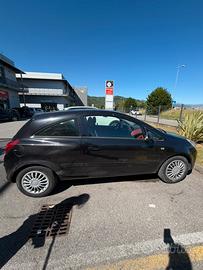 Opel corsa 2600€