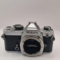 MACCHINA FOTOGRAFICA NIKON FM