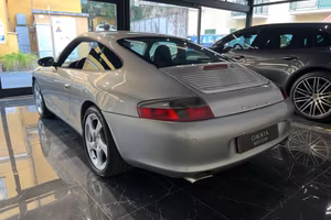 Porsche 911 Carrera 4 Coupé