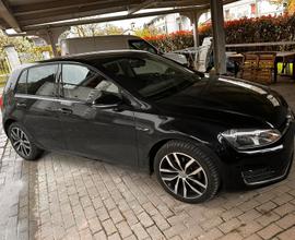 VOLKSWAGEN Golf 7ª serie - 2016