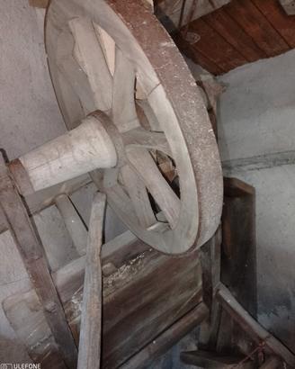 Vecchia carriola vintage.