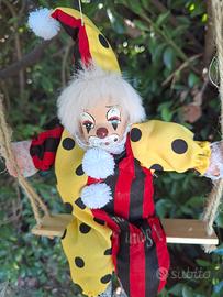 Bambola clown Vintage su altalena anni 80/90