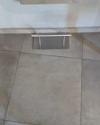 Pogiapiedi piedi in acciaio