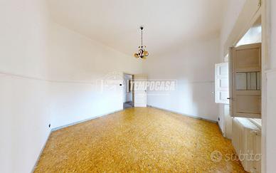 Appartamento a Galatina Via Trieste 7 locali