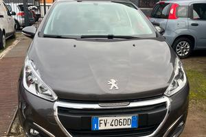 Peugeot 208 PureTech 82 Stop&Start 5 porte Signatu