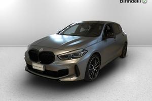 BMW Serie 1 (F40) - M 135i xDrive