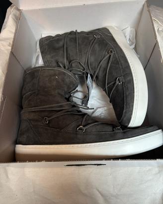 Moon boot