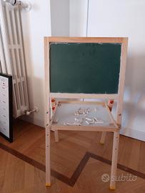 lavagnetta con gessetti bambini