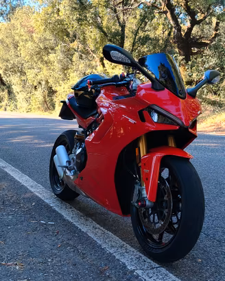 ducati supersport 950s
