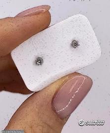 ORECCHINI PUNTOLUCE ORO 18kt. E DIAMANTI NATURALI