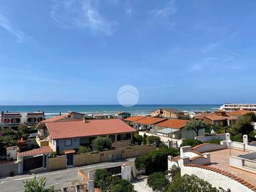 VILLA A SCHIERA A ARDEA