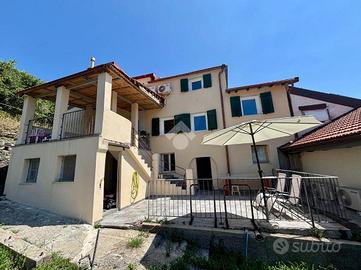 4 LOCALI A SANT'OLCESE