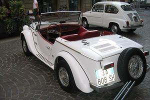 BELLISSMA MACCHINA D’EPOCA