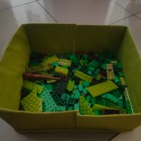 blocco di lego di vari colori 