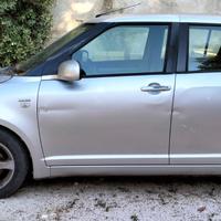 suzuki swift diesel intera per ricambi
