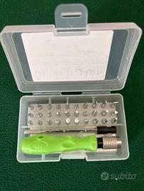 Set cacciaviti con 30 punte magnetiche