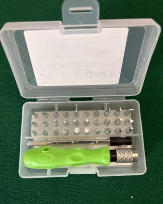 Set cacciaviti con 30 punte magnetiche
