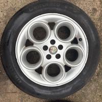 Coppia cerchi in lega Alfa romeo 16 pollici+gomme