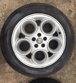Coppia cerchi in lega Alfa romeo 16 pollici+gomme
