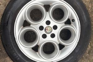 Coppia cerchi in lega Alfa romeo 16 pollici+gomme