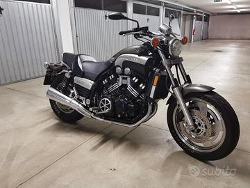 YAMAHA V-MAX 1200 CARBON LOOK 