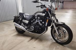 YAMAHA V-MAX 1200 CARBON LOOK 