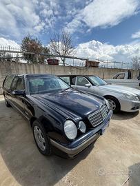 MERCEDES CARRO FUNEBRE 2 UNITÁ PREZZO PER ENTRAMBI