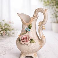 Brocca Ornamentale Vintage con Rose Applicate 