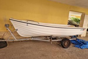 Barca da pesca delfino 4,20 più motore honda 15 cv