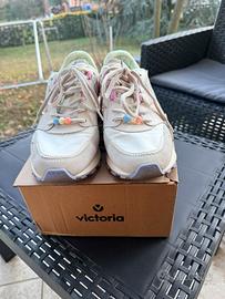 Scarpe Victoria