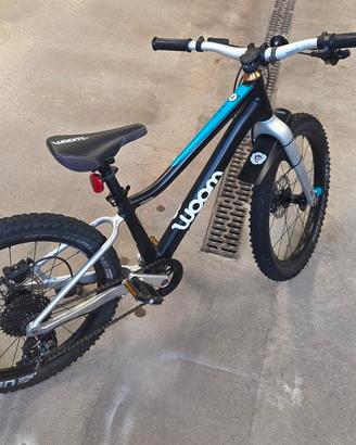 Woom OFF 4 bicicletta per bambini