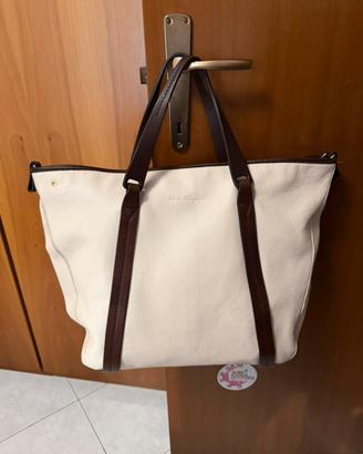 Maxi Tote Salvatore Ferragamo in Pelle Bicolore