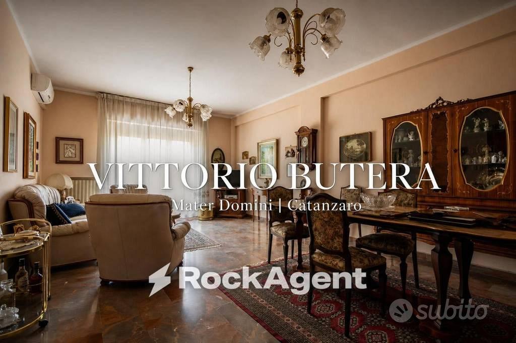 Appartamento di 147 m² con 5 locali a Catanzaro