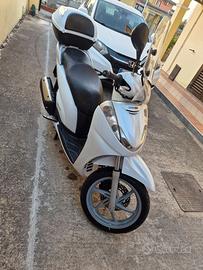 Honda sh 300 i