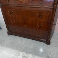 Letto con comò e comodini