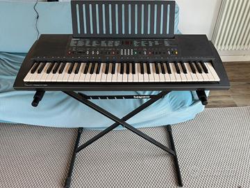 Tastiera Yamaha PSR 300 con cavalletto e manuali