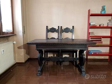 TAVOLO E SEDIE INTAGLIATE STILE RINASCIMENTO
