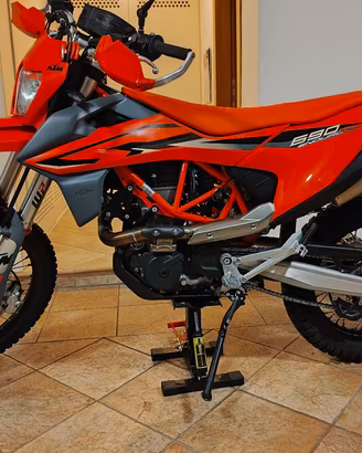 KTM 690 Enduro R 2024